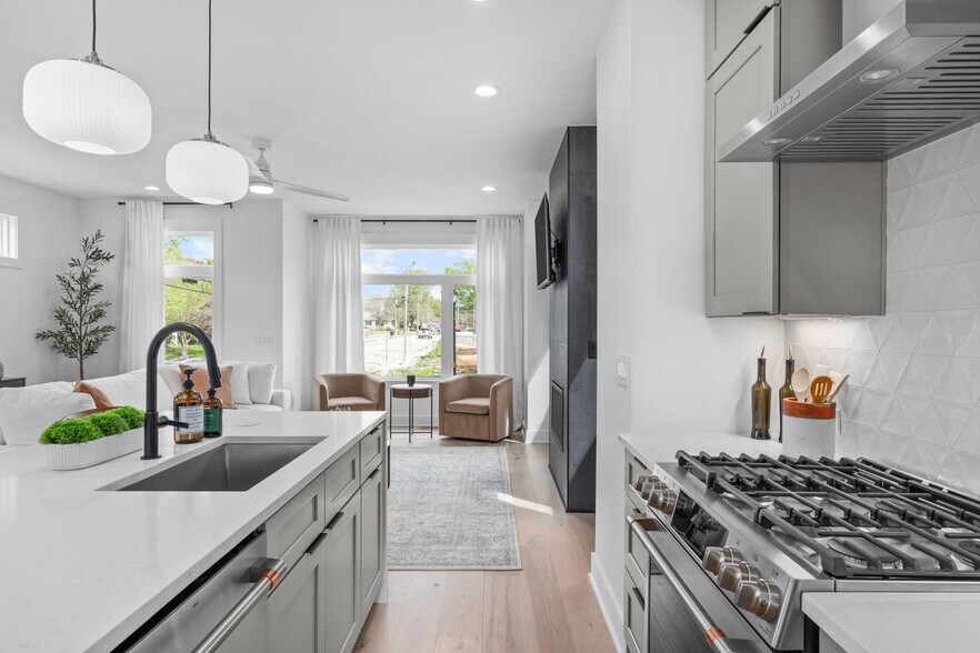 More Photos Of 209-229 Woodsborough Pl, Raleigh Apartments For Sale