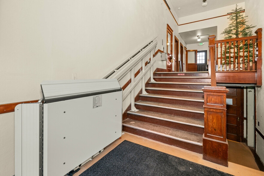 More Photos Of 508 E Main Ave, Chewelah Office For Sale