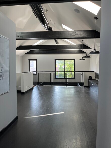 More Photos Of 1644 N Damen Ave, Chicago Storefront Retail Residential For Lease