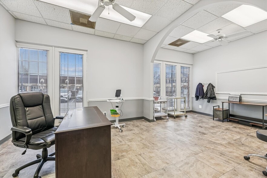 More Photos Of 12090-12114 Old Line Ctr, Waldorf General Retail For Sale