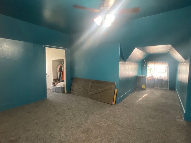 More Photos Of 215 W Main St, Lometa Specialty For Sale