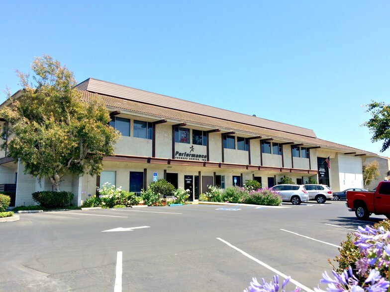 More Photos Of 450 Rosewood Ave, Camarillo Office For Lease
