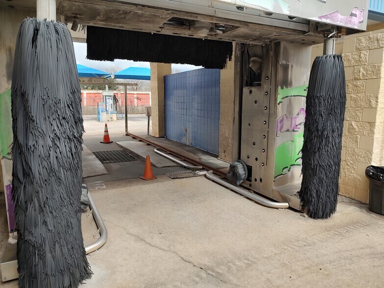 More Photos Of 2922 FM 528 Rd, Webster Carwash For Sale