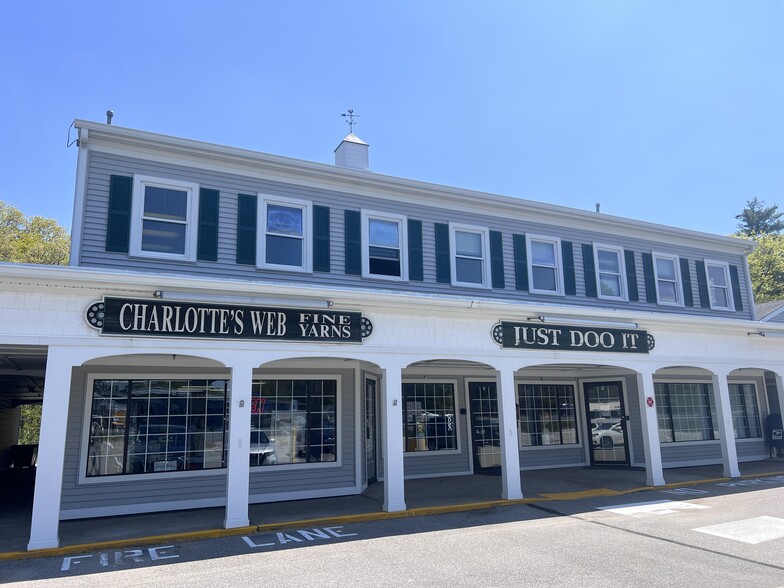 Primary Photo Of 137 Epping Rd, Exeter Storefront Retail Office For Sale