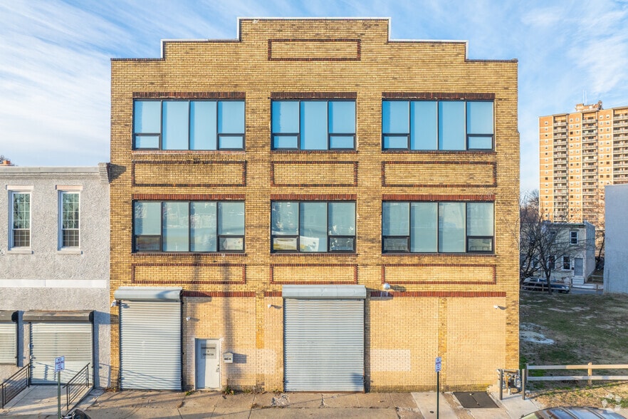More Photos Of 2446-50 Germantown Ave, Philadelphia Flex For Sale