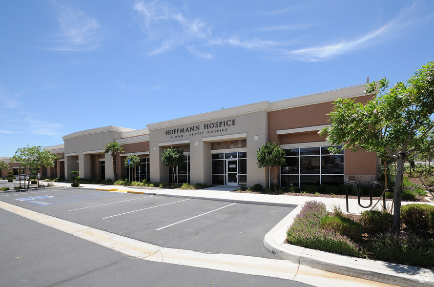 Primary Photo Of 655 W Avenue Q, Palmdale Medical For Lease