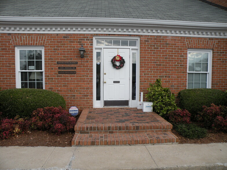 Primary Photo Of 650 Oglethorpe Ave, Athens Medical For Lease