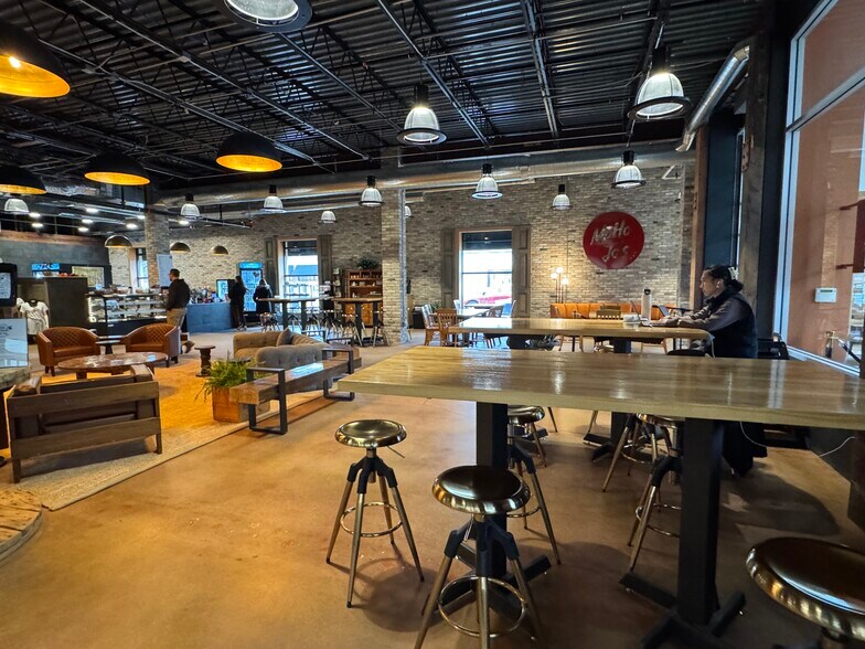 More Photos Of 100 S 1st St, Mount Horeb Office For Lease