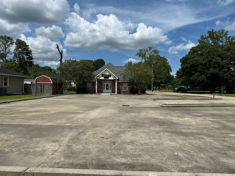 More Photos Of 12799 Burgess Ave, Walker Office For Sale