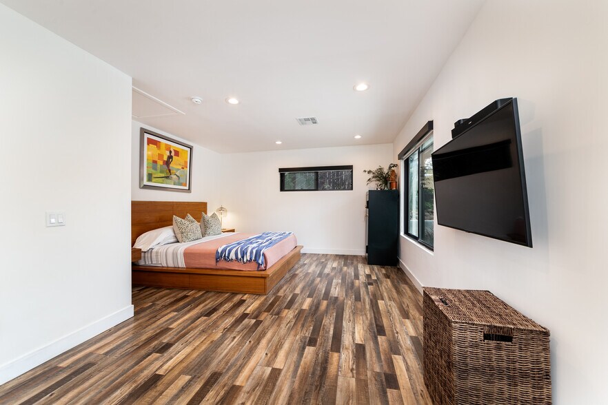 More Photos Of 1865 El Monte Dr, Thousand Oaks Apartments For Sale