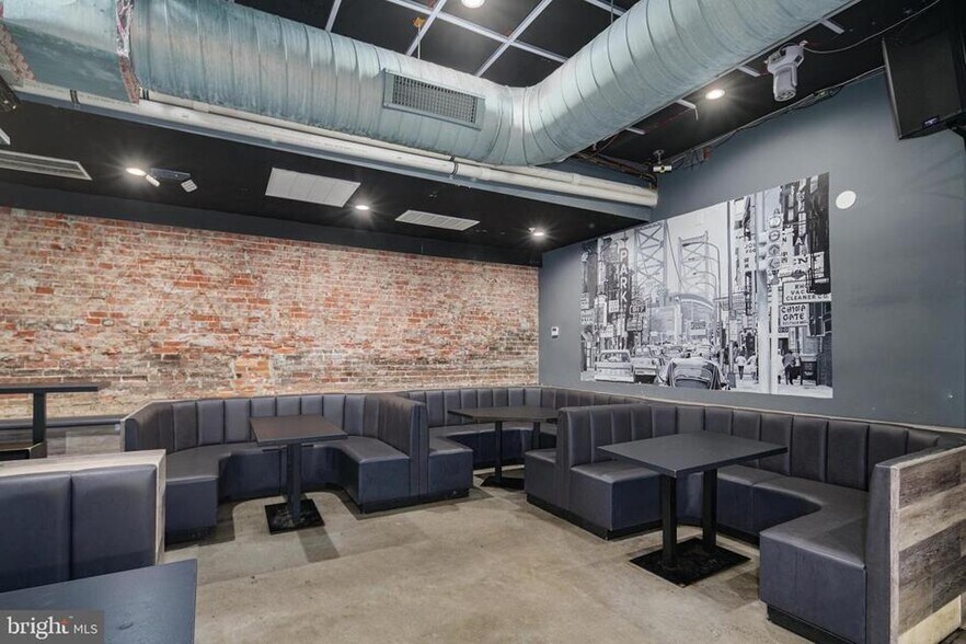 More Photos Of 1016-1018 Race St, Philadelphia Storefront For Lease