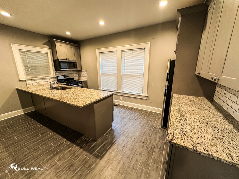 More Photos Of 858 Charles Allen Dr, Atlanta Apartments For Sale