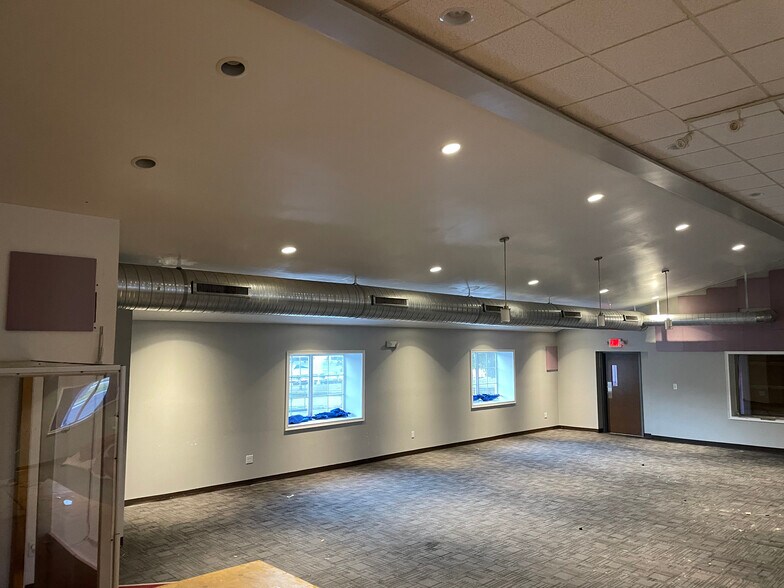 More Photos Of 5041 State Ave, Kansas City General Retail For Sale