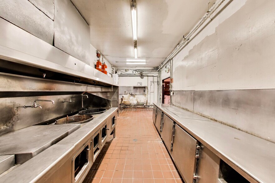 More Photos Of 217 Columbus Ave, San Francisco Restaurant For Lease