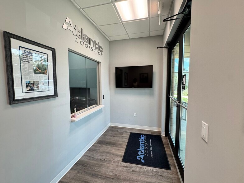 More Photos Of 3003 Claire Ln, Jacksonville Unknown For Lease