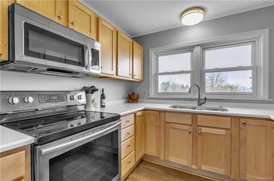 More Photos Of 10661 W Lake Rd, Ripley Winery Vineyard For Sale