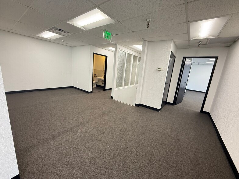 More Photos Of 13596 Vaughn St, San Fernando Manufacturing For Lease