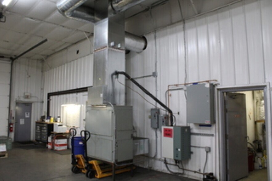 More Photos Of 807 Prospect Ave, Osceola Manufacturing For Sale
