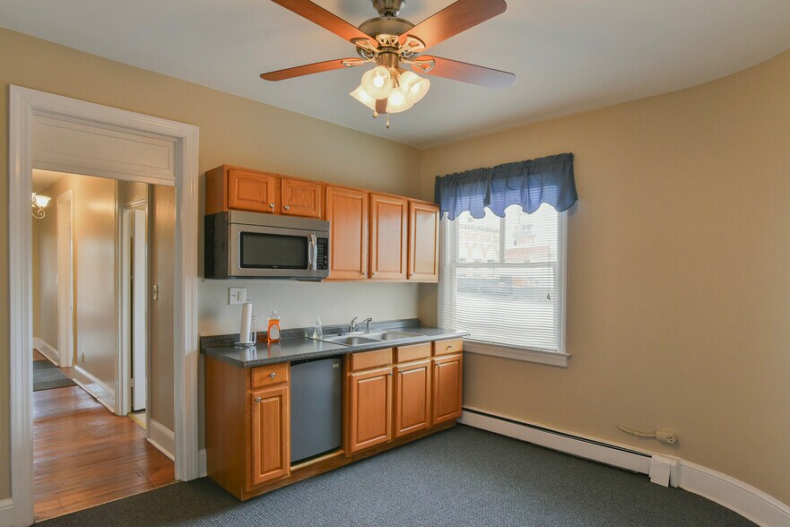 More Photos Of 29 W Franklin St, Hagerstown Apartments For Sale