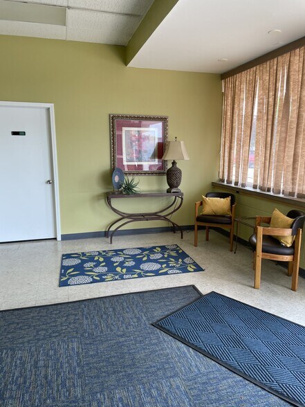 More Photos Of 15-17 S Oak St, Union Medical For Sale
