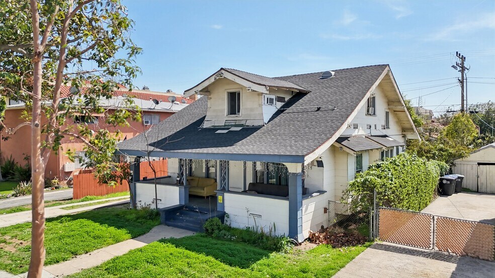 More Photos Of 426 Ivy St, Glendale Apartments For Sale