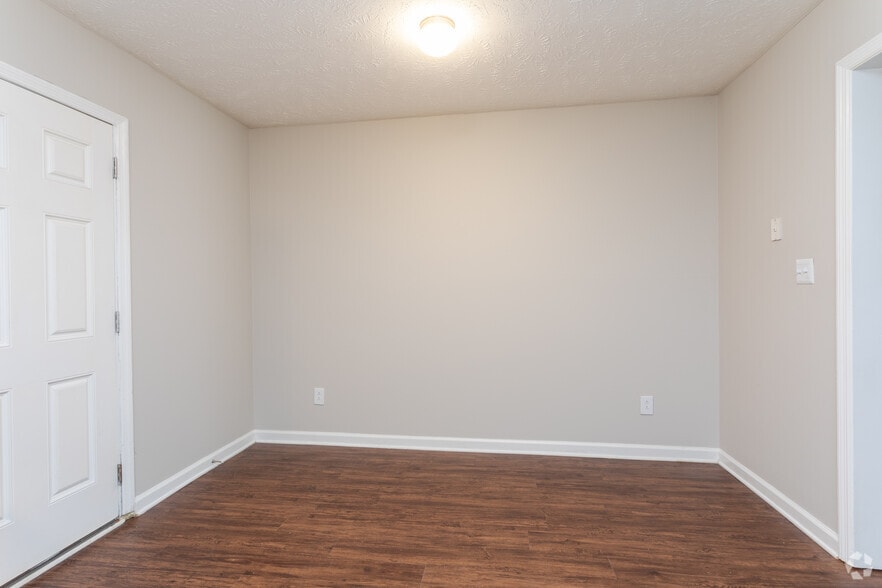 More Photos Of 5217-5336 Tern Pl, Fayetteville Apartments For Sale