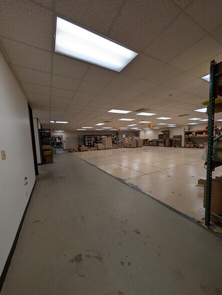 More Photos Of 328 Elizabeth Brady Rd, Hillsborough Research And Development For Lease