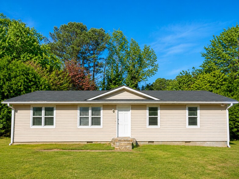More Photos Of 1410 June St, Griffin Specialty For Sale