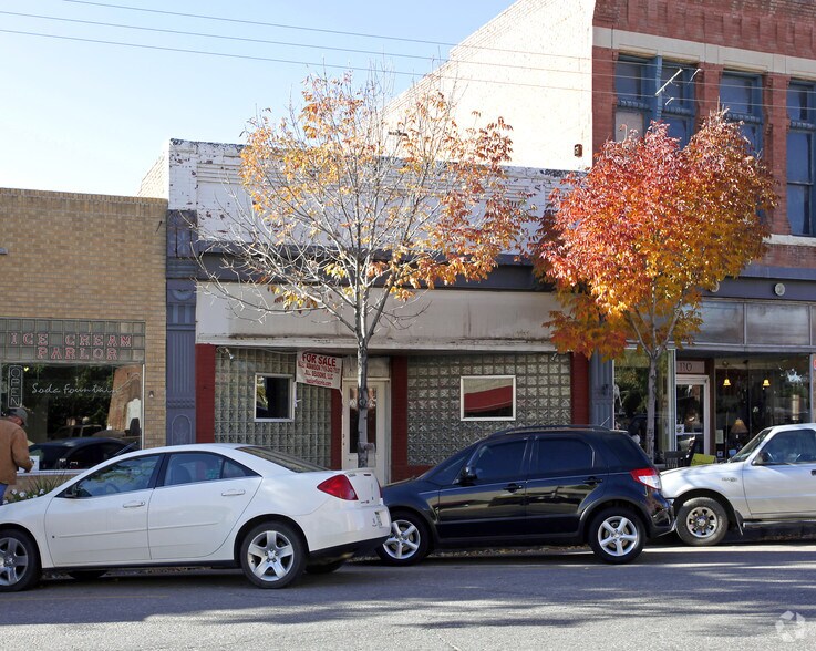 More Photos Of 114 E Main St, Florence Restaurant For Sale