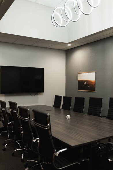 More Photos Of 703 W St Germain St, Saint Cloud Loft Creative Space For Sale