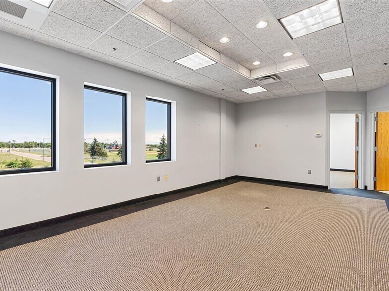 More Photos Of 2301 Johanneson Dr NW, Bemidji Light Distribution For Lease