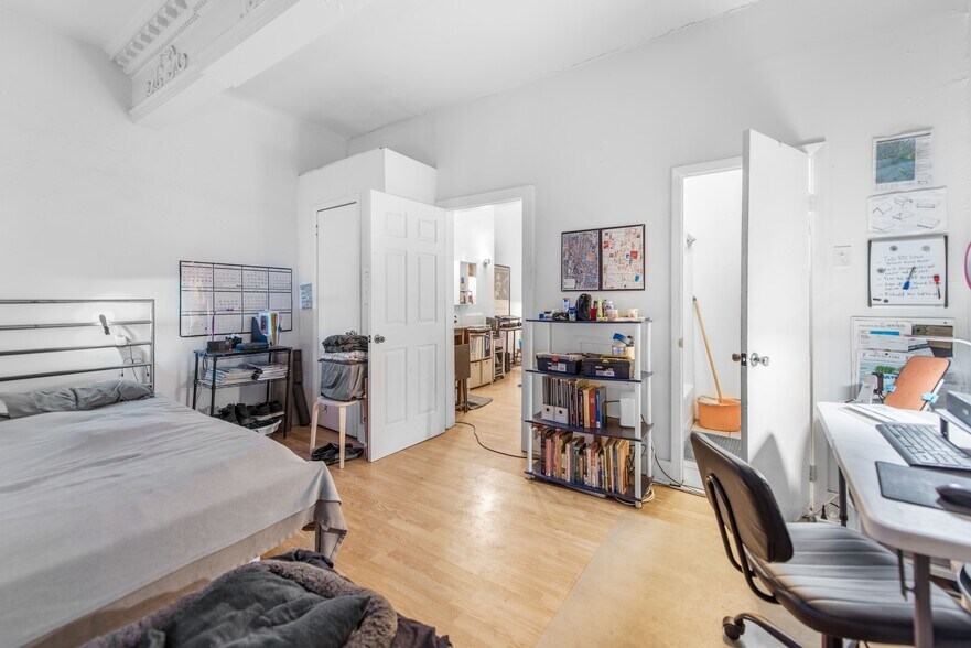 More Photos Of 129-131 W Susquehanna Ave, Philadelphia Apartments For Sale