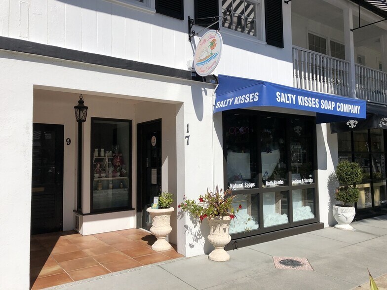 More Photos Of 9-19 Fillmore Dr, Sarasota Storefront Retail Office For Lease