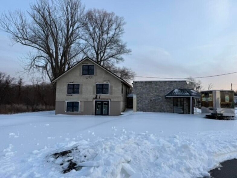 More Photos Of 2000 Hwy 34, Wall Township Auto Repair For Sale