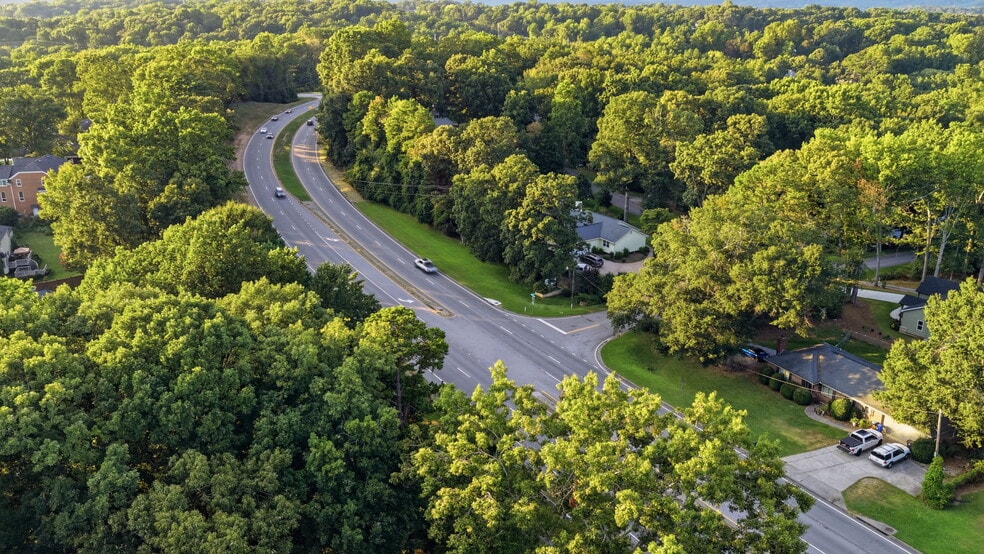 More Photos Of 3365 Thompson Bridge Rd, Gainesville Freestanding For Sale