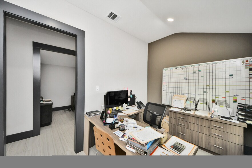 More Photos Of 5310 Logston Ln, Spring Flex For Sale