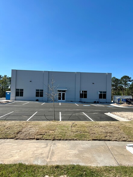 Primary Photo Of 11 Remington Dr, Little Rock Showroom For Lease