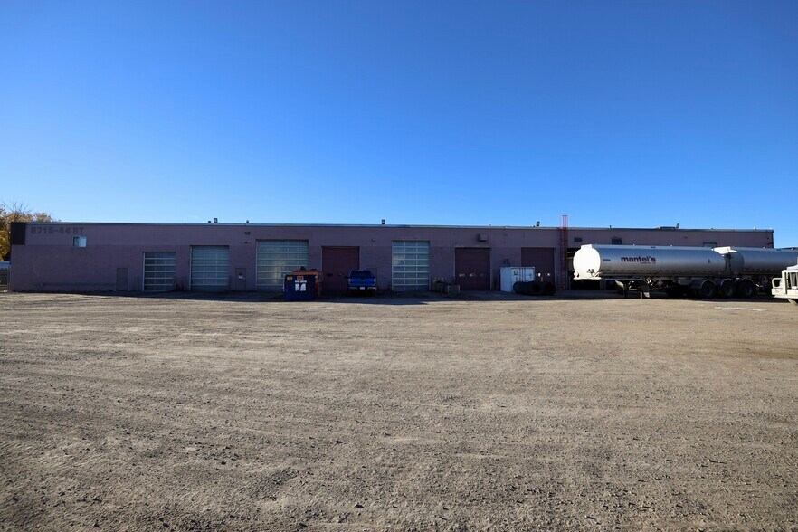 More Photos Of 8715 44th St SE, Calgary Warehouse For Sale