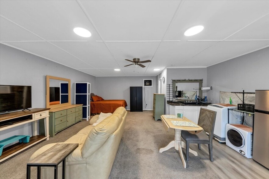 More Photos Of 6071 N Main St SE, Acworth Flex For Sale