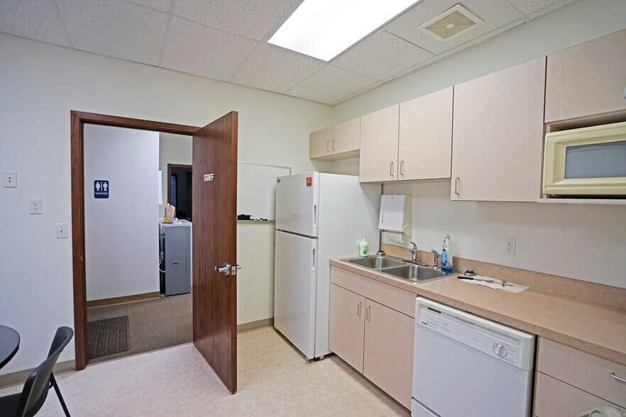 More Photos Of 3901 Creekside Loop, Yakima Medical For Lease