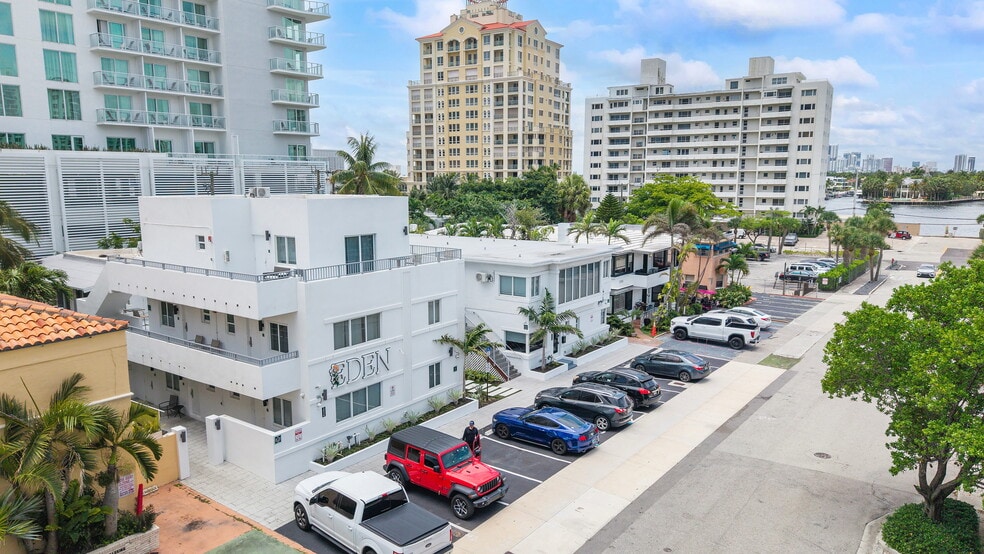 Primary Photo Of 3020-3024 Seville St, Fort Lauderdale Hotel For Sale