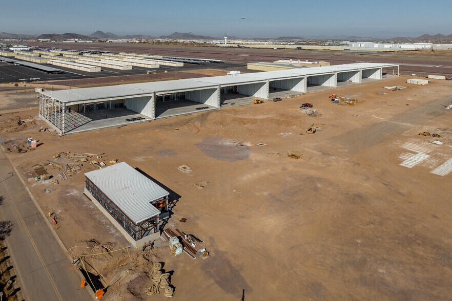 More Photos Of 180 E Deer Valley Dr, Phoenix Airplane Hangar For Lease