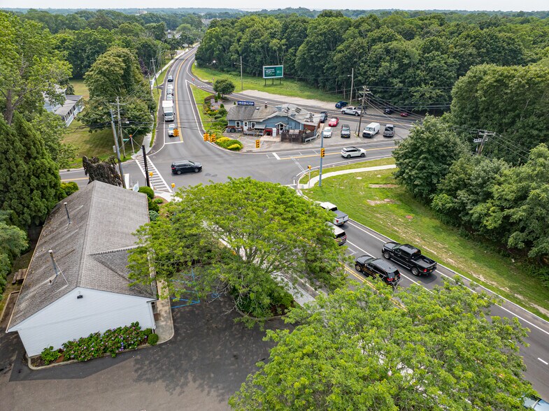 More Photos Of 63 Eastport Manor Rd, Eastport Office For Sale