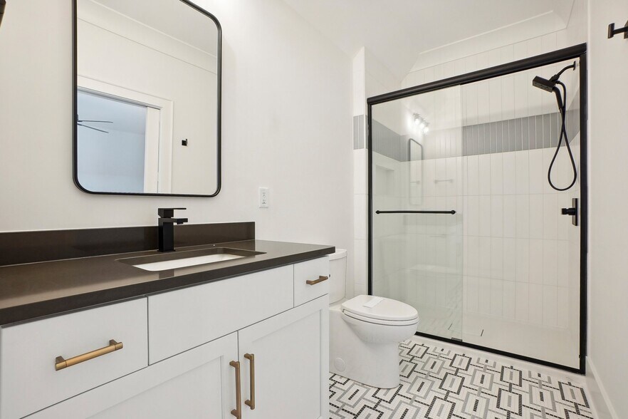 More Photos Of 396 Brookberry Farm Cir, Winston-Salem Specialty For Sale