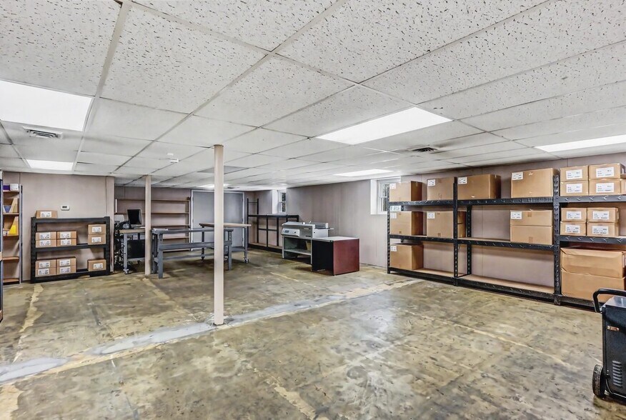 More Photos Of 15924 PA-407 Sr, Fleetville Office For Sale