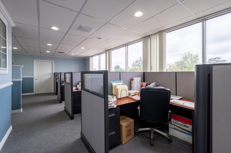 More Photos Of 2000 E Chapman Ave, Fullerton Medical For Lease