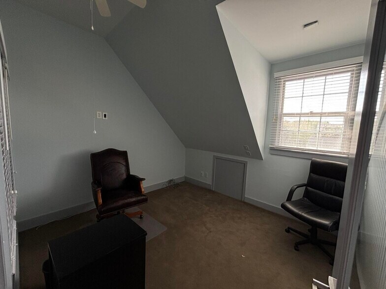 More Photos Of 2201-2213 Middle St, Sullivans Island, Sullivans Island Office For Lease