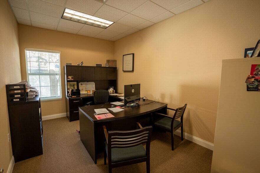 More Photos Of 1341 Providence Rd, Brandon Coworking Space