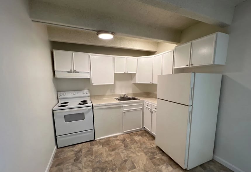 More Photos Of , Aurora Multifamily For Sale