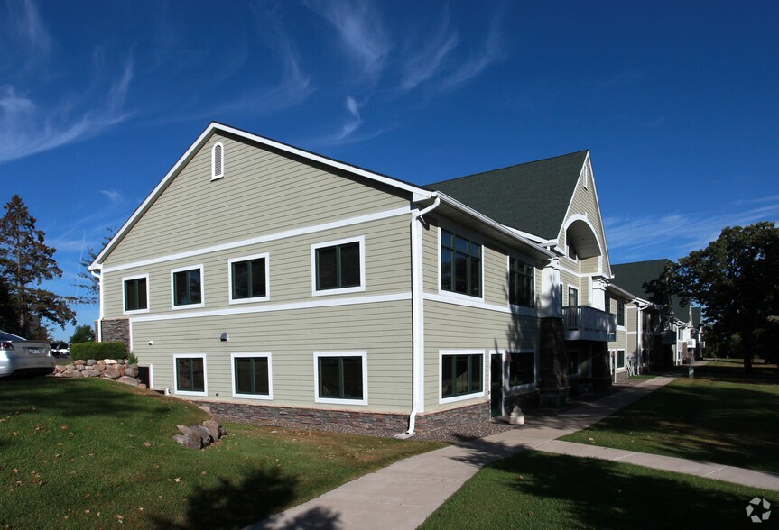 More Photos Of 11100-11116 N Zealand Ave, Champlin Office Residential For Lease